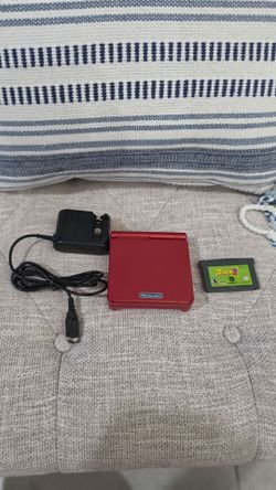 Nintendo Game Boy Advance SP Red