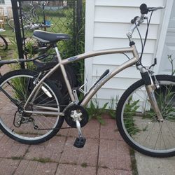 Land Rider Auto Shift Bike 19.5 Frame 