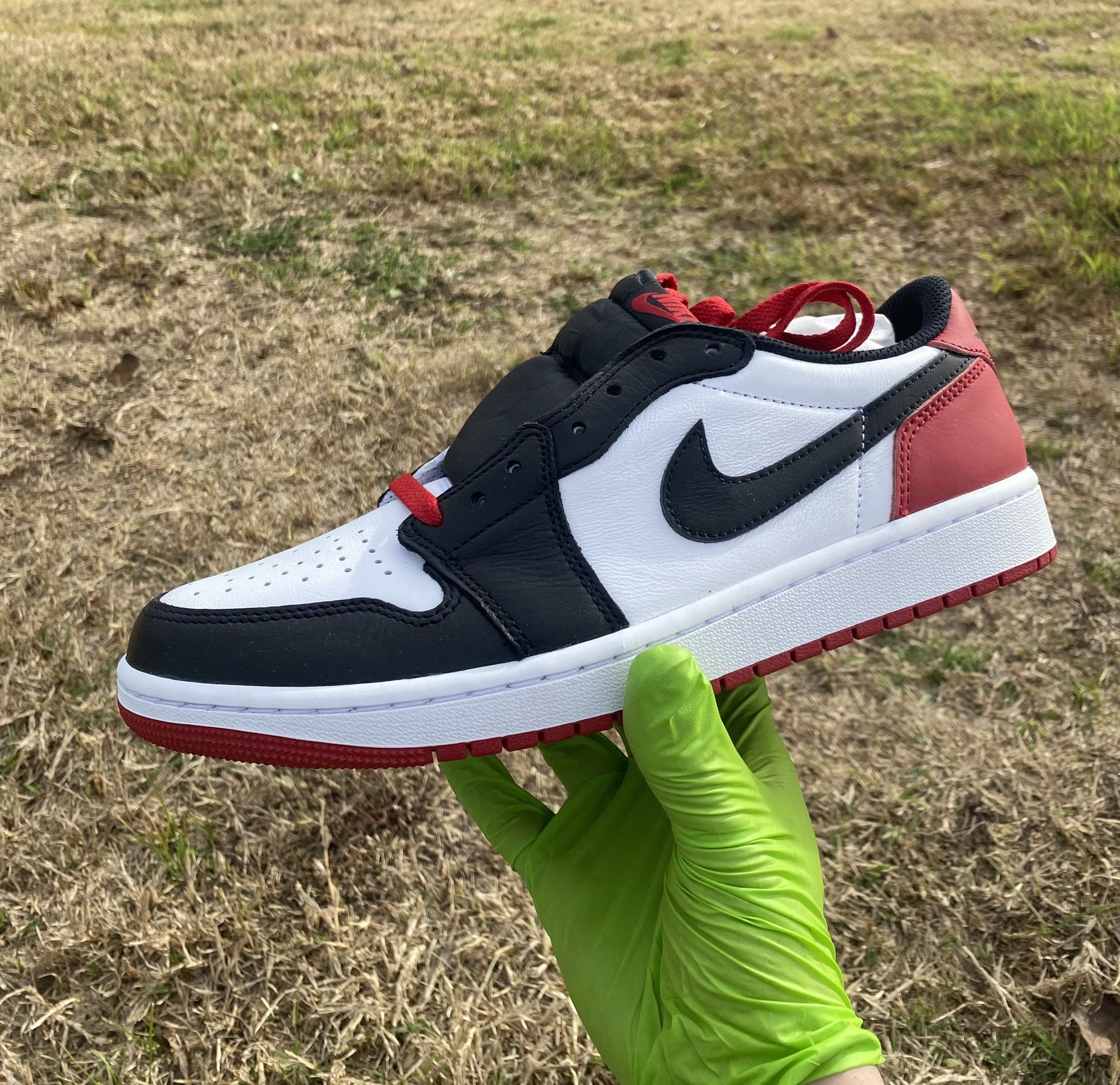 Jordan 1 ‘Black Toe’ Sz 9.5