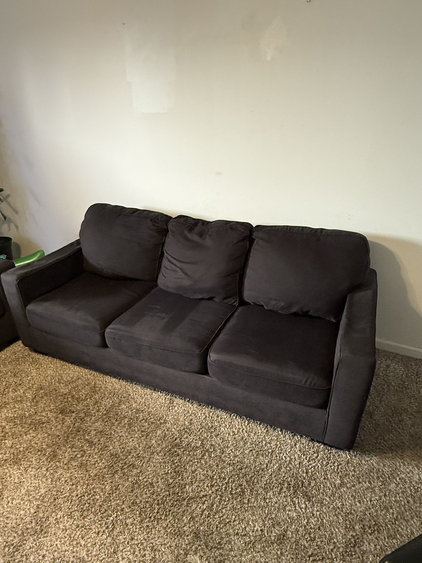 Black Couch With Queen Size Pull Out Mattress