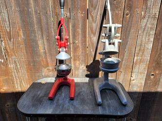 Orange juicer