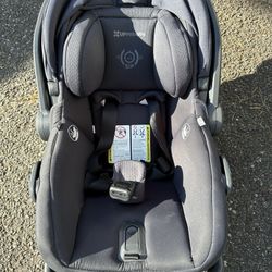 Uppababy Mesa V2 Car Seat & Base, color: Jake