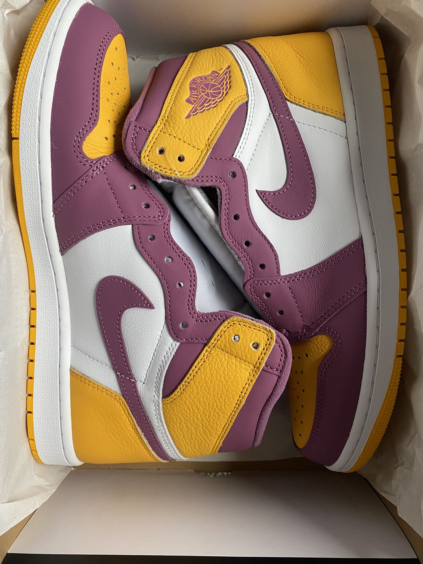Brotherhood Jordan 1 limited addition Jordan Air Jordan 1 Retro High OG  main image 4