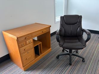 Oak Wood Desk and Office Chair Set