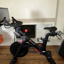 Peloton Bike 