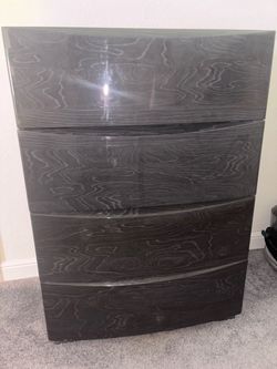 Tall chest