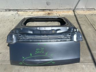 TESLA MODEL Y TAILGATE LIFT GATE SHELL 2025 - 2026 USED OEM ORIGINAL