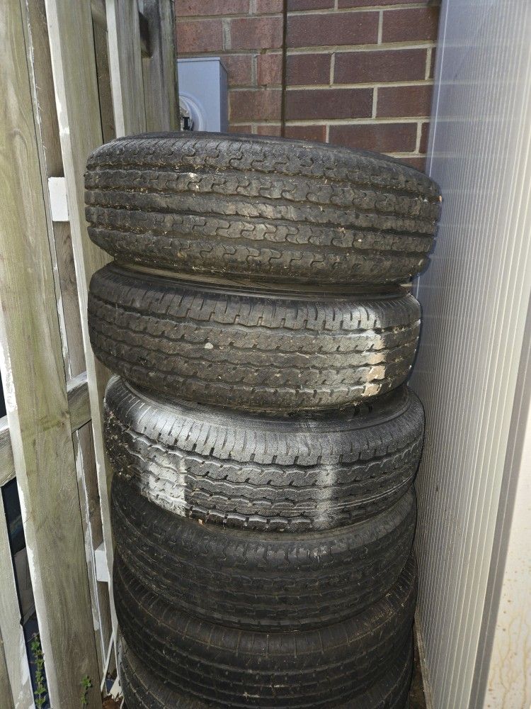 5 Trailer Rims/tires