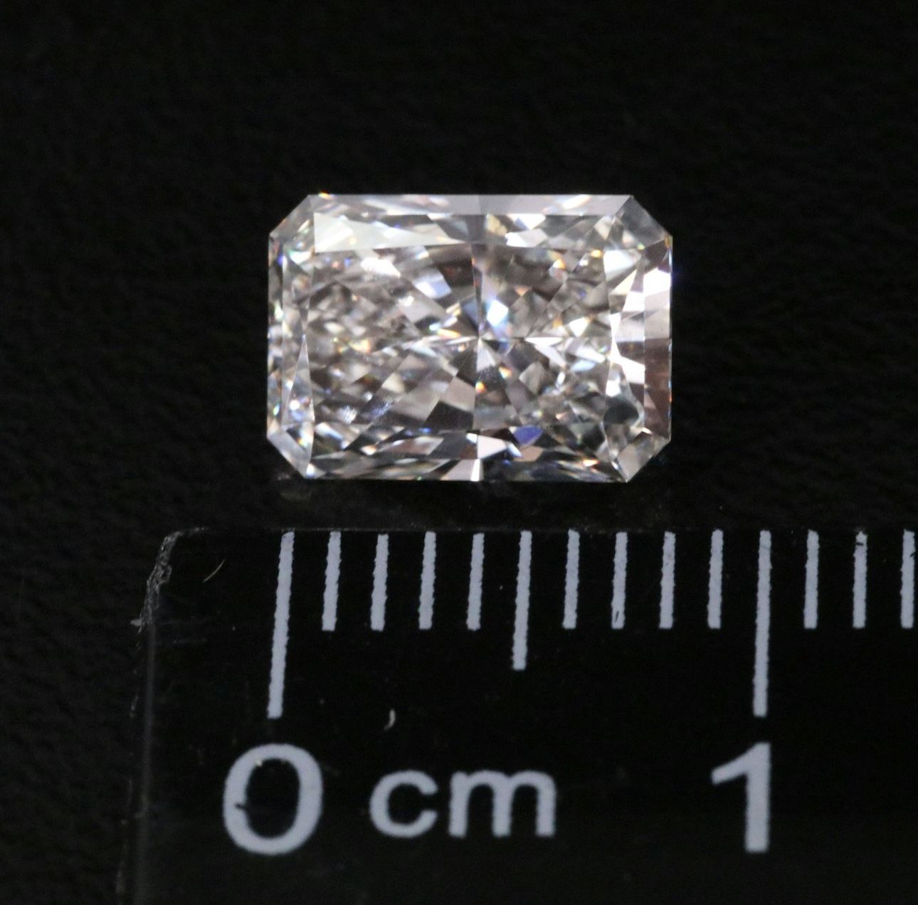 Loose 1.81 CT Lab Grown Diamond with IGI Report
