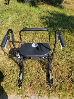 Foldable Walker with Seat