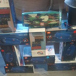 Bluetooth speaker/ FM  radio USB memory card