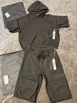 NEW Fear of God Essentials Off Black Relaxed Bundle (Size XS, S, L) 100% Authentic✅