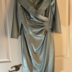 Tahari Arthur S Levine Chic Satin Dress in Teal Size 8