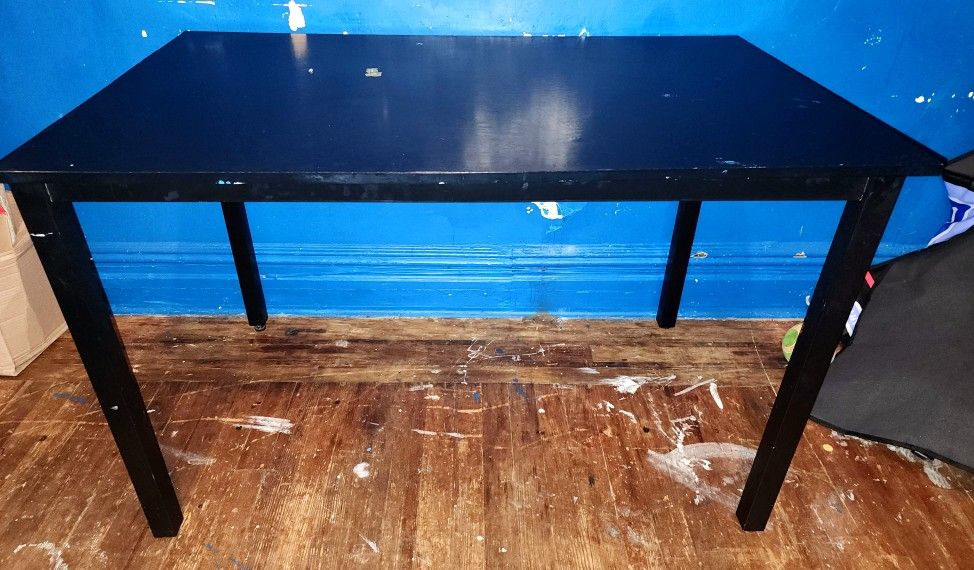 Black Table
