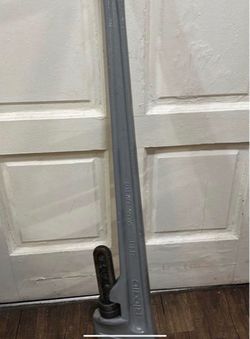 RIDGID 48” PIPE WRENCH