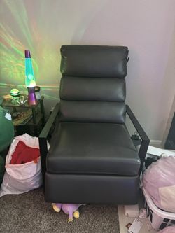 Recliner chair