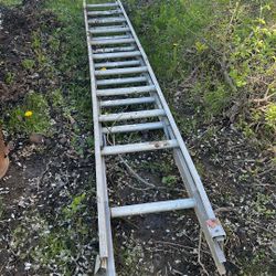 28ft Aluminum Ladder