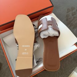 Oren Hermes Sandales size 8 