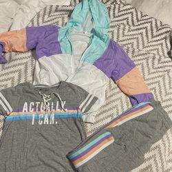 Girls Bundle Of Clothes _ Size 7/8  - $15