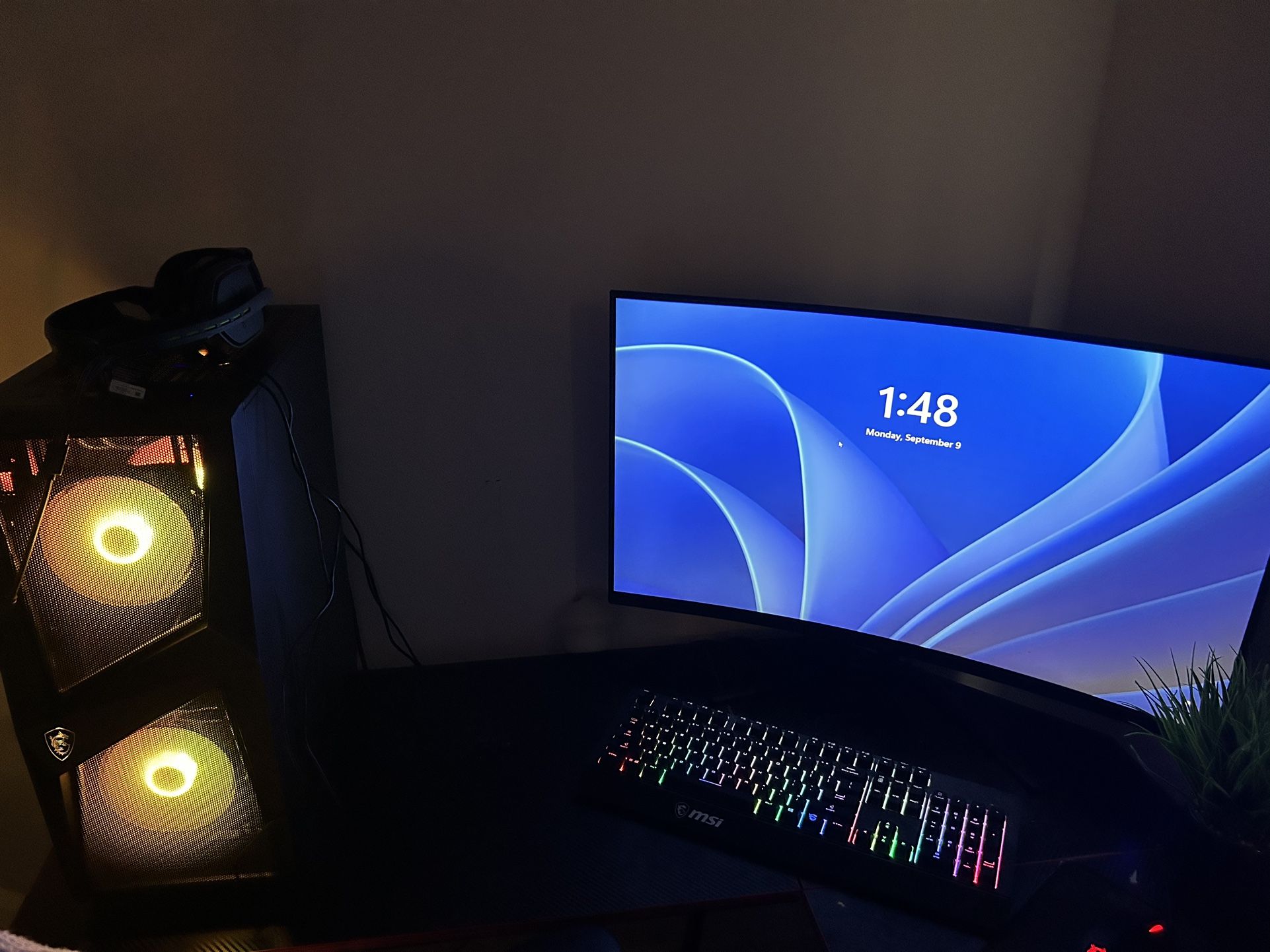 MSI - Codex R 13NUD064 Gaming Desktop