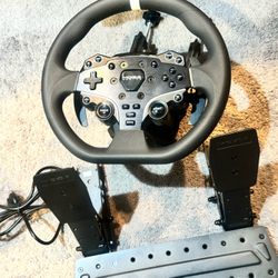Moza R3 Gaming Wheel and Pedals