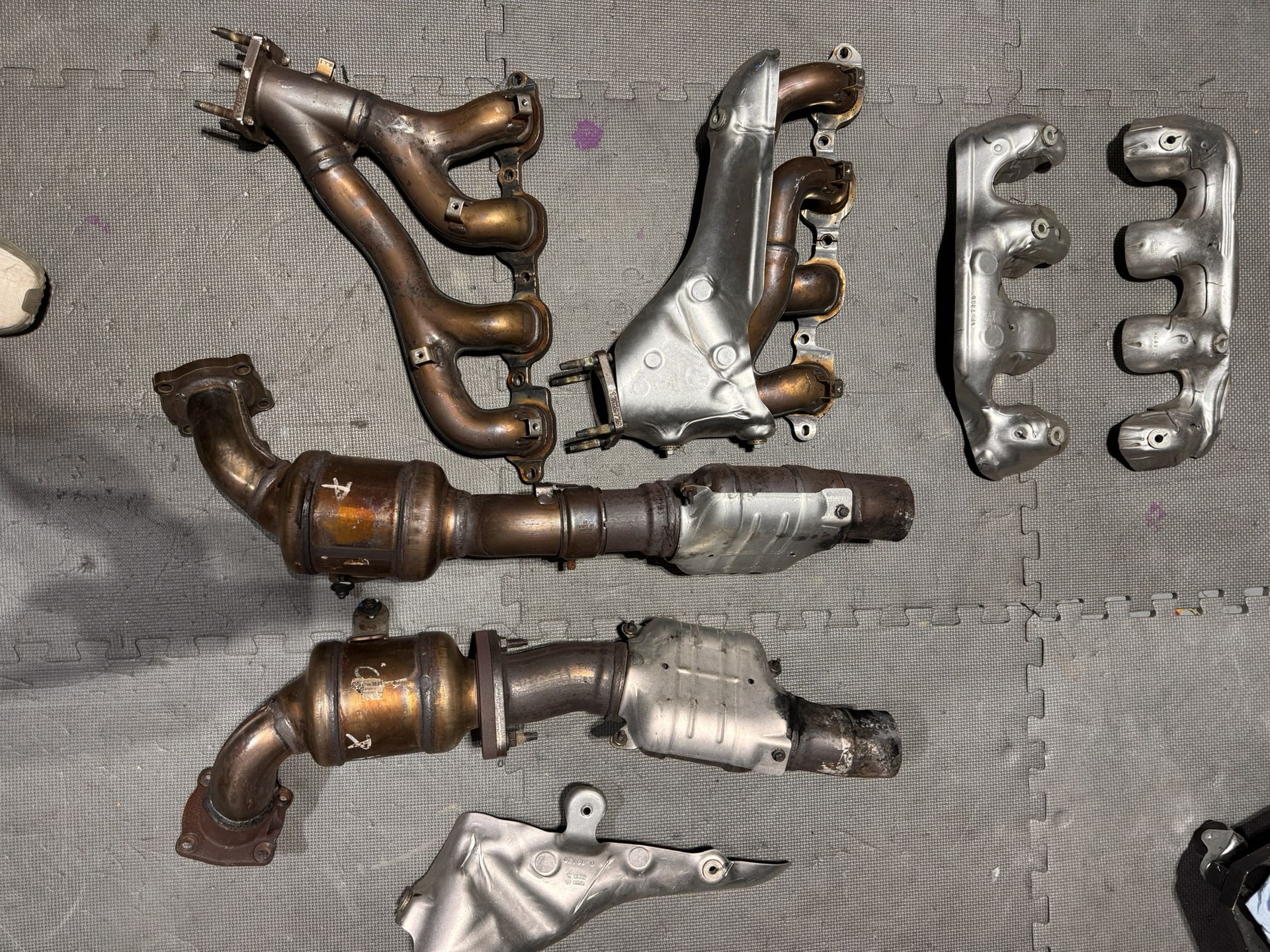 2020 Camaro 6th Gen OEM Headers Set