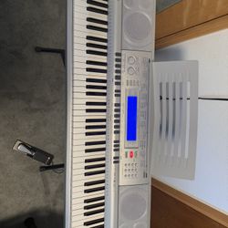 Casio Electric Keyboard