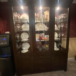 Ethan Allen China Cabinet