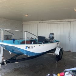 13.5 Boston Whaler 