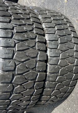 2 Llantas Usadas BFGoodrich KT 37x13.50R20 $220 el par