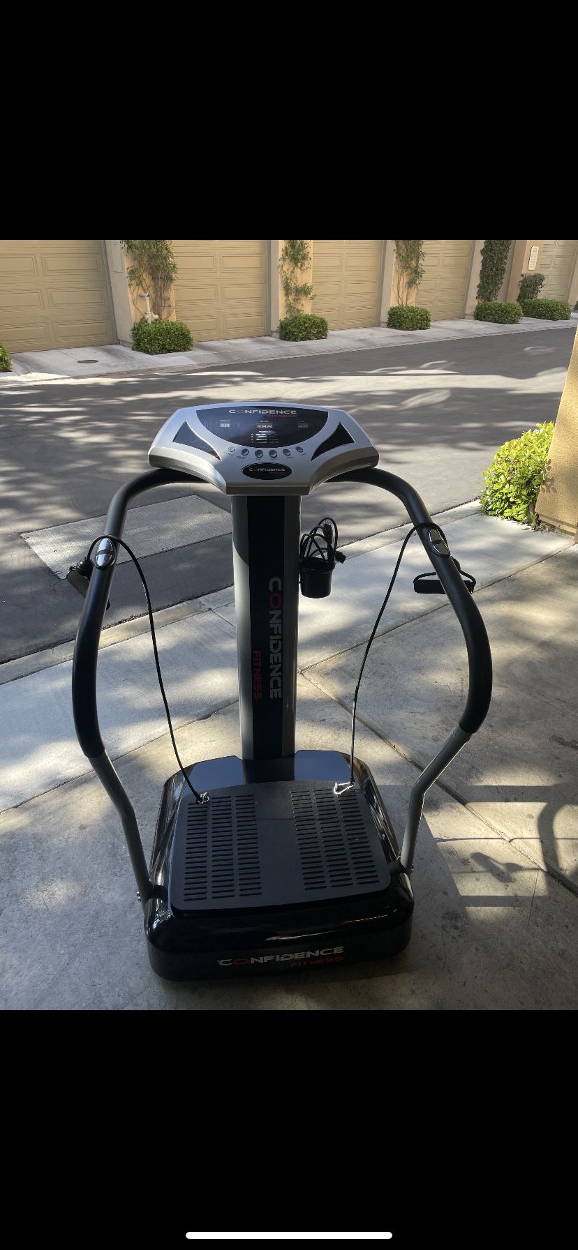 Confidence Fitness Slim Full Body Vibration Trainer Platform Fitness Machine