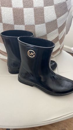 Michael Kors rain boots size 9 women’s