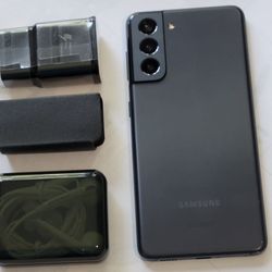 Samsung Galaxy S21 , 128GB  , Unlocked  for all Company Carrier ,  Excellent Condition Like New 