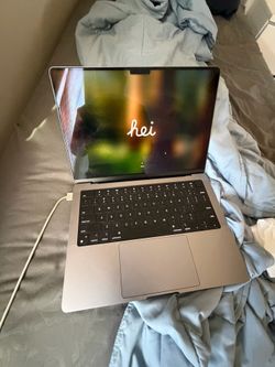 Apple Mac Book Pro M1 2021