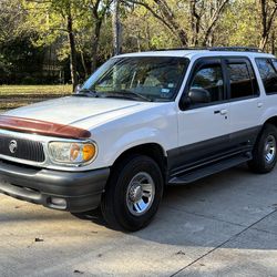 1998 White Mercury Mountaineer
