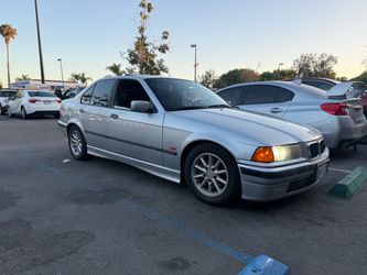 1998 BMW 318i