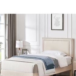 TWIN CREAM COLOR WOOD BED FRAME📣CROSSROADS 👇