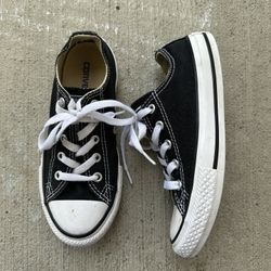 Kid's Converse Chuck Taylor All Star Sneakers Size 13