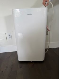 Danny Air Conditioner - 12000 BTU