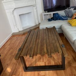 Modern wood Coffee Table 