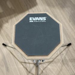 Evans Practice Pad with Stand