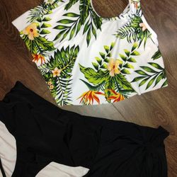 New Women's Swimsuit - 3 Piece Set 