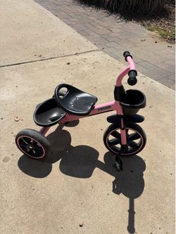 Kids tricycle