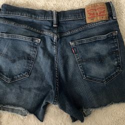 Levi Shorts 