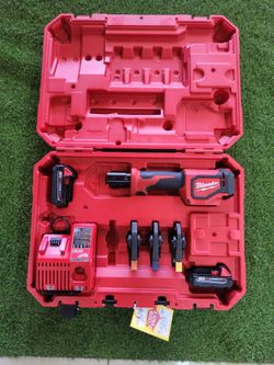 Milwaukee M18 Short Throw Press Tool Kit