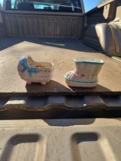vintage Relpo ceramic baby bootie And Bassenette 