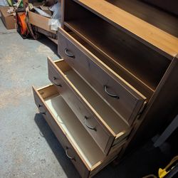 Changing Table With Drawers 
