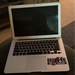 Used 2016 MacBook Air 