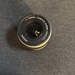 Pentak Lens