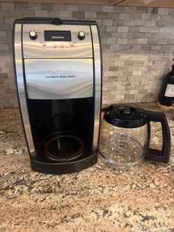 Cuisinart Grind & Brew Automatic Coffeemaker, 12-Cup Glass,